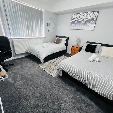 Cosy House Trafford Манчестер Экстерьер фото